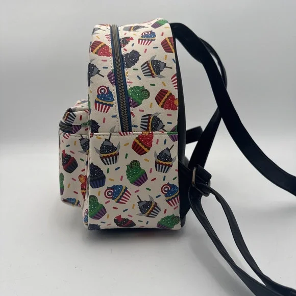 Disney Mini Backpack Bag Marvel Eats The Universe Avengers Cupcakes Food White - Picture 4 of 14